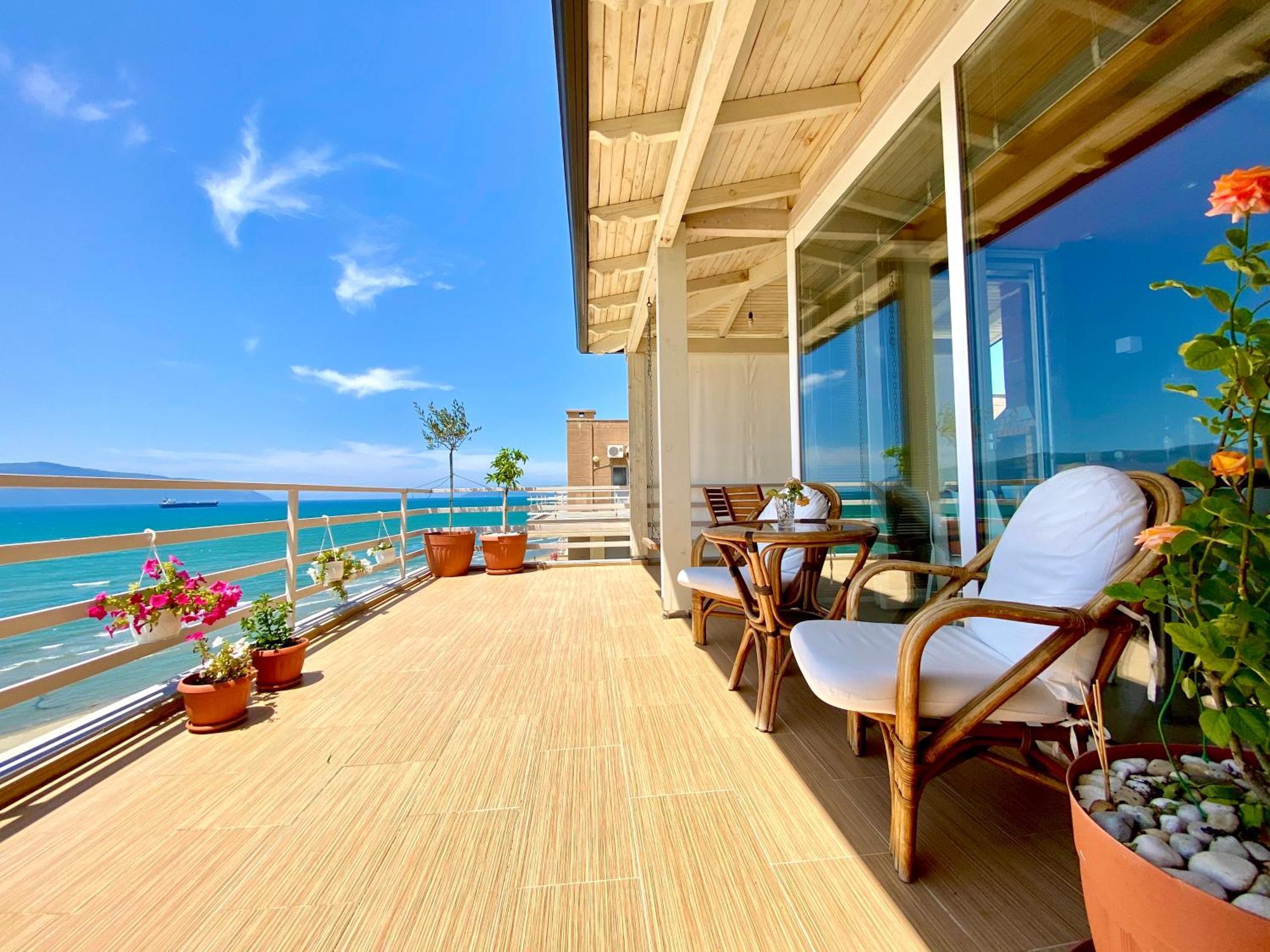 Eka Luxury Two-Bedroom Seaview Apartment Vlorë Eksteriør billede