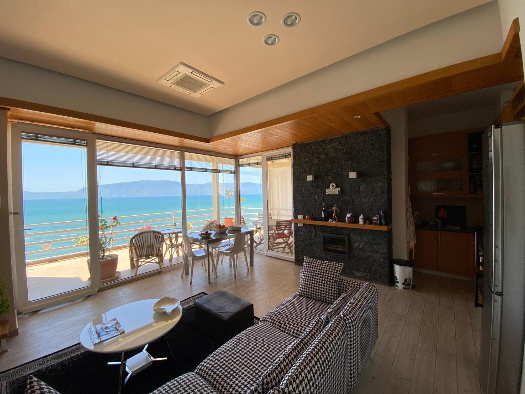 Eka Luxury Two-Bedroom Seaview Apartment Vlorë Eksteriør billede